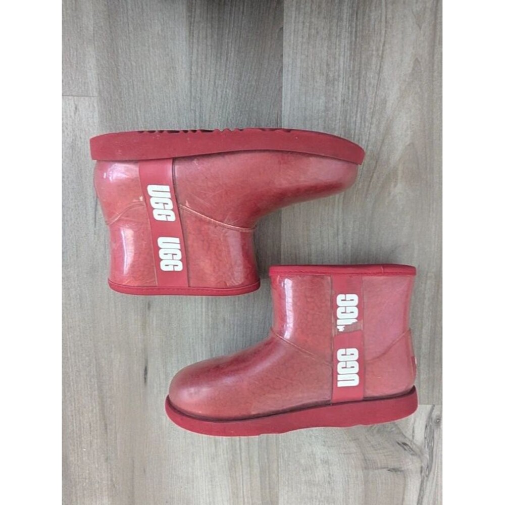 UGG Classic Clear Mini boots in Samba Red, Size 2 Youth